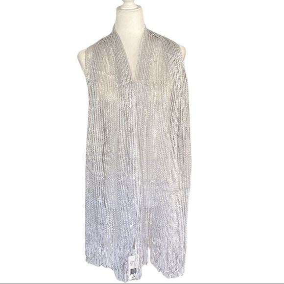 Collection Eighteen Metallic Net Fringe Evening Wrap White Open Knit - Picture 2 of 7